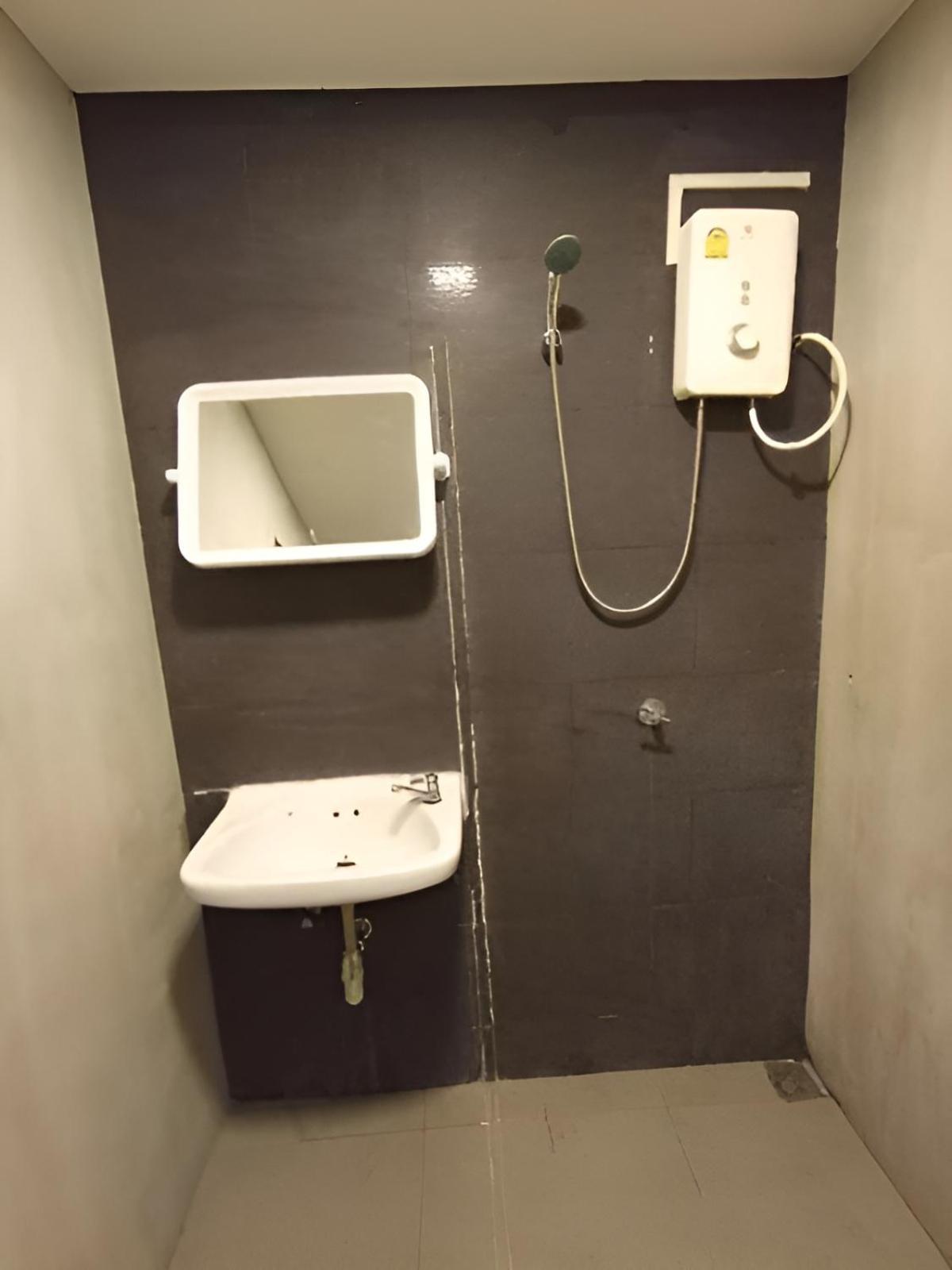 Go Inn Silom Bts Surasak Station - โกอินน์ สีลม บีทีเอส สถานีสุรศักดิ์ 1 Бангкок Экстерьер фото